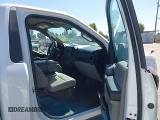 2018 Ford F-150 XL with VIN 1FTMF1CB1JKC01852, listed as a IAAI auction lot 42449112 with 99,105 mi miles and . Bid and sale history available at DreamBid. Image 5.