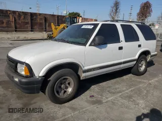 1997 Chevrolet Blazer LS with VIN 1GNCS13W8V2160076, listed as a Copart auction lot 41814175 with 126,730 mi miles and Salvage title. Bid and sale history available at DreamBid. Image 1.