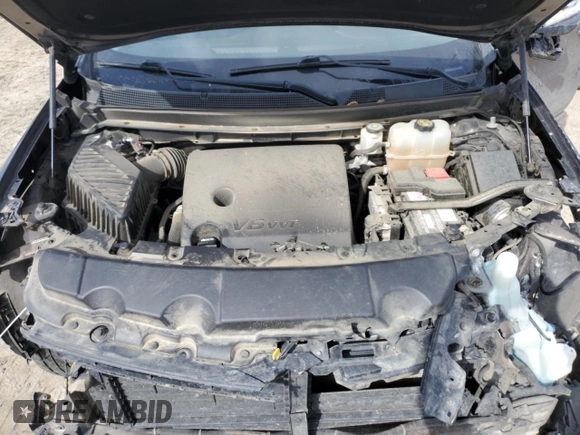 2018 Chevrolet Traverse LT Cloth z VIN 1GNERGKW6JJ265546, wystawiony jako Copart lot #46409545 z przebiegiem 116 079 mil mil oraz Szkoda całkowita • Salvage title. Historia ofert i sprzedaży dostępna na DreamBid. Obrazek 13.