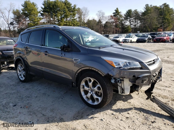 2014 Ford Escape Titanium with VIN 1FMCU9J95EUB52144, listed as a Copart auction lot 51220415 with 38,182 mi miles and Clean Title. Bid and sale history available at carsss.com. Image 4.