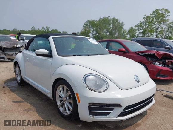 2019 Volkswagen Beetle S с VIN 3VW5DAAT1KM500920, выставлен на аукционе IAAI как лот 42401666 с пробегом Не указан миль и . История ставок и продаж доступна на DreamBid. Изображение 1.
