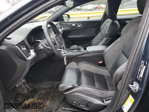 2019 Volvo S60 R-Design with VIN 7JRBR0FM3KG017556, listed as a Copart auction lot 40569944 with 29,744 mi miles. Bid and sale history available at carsss.com. Image 7.