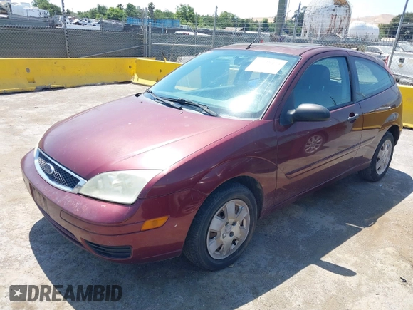 2007 Ford Focus S с VIN 1FAHP31NX7W331899, выставлен на аукционе IAAI как лот 42448423 с пробегом 108 943 миль миль и . История ставок и продаж доступна на DreamBid. Изображение 2.