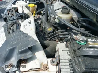 2001 Dodge Caravan ES with VIN 2B4GP54L11R322680, listed as a IAAI auction lot 42027676 with 178,265 mi miles and . Bid and sale history available at DreamBid. Image 19.