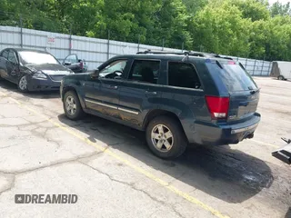 2007 Jeep Grand Cherokee Limited with VIN 1J8HR58227C561149, listed as a IAAI auction lot 42542789 with 250,790 mi miles and . Bid and sale history available at DreamBid. Image 3.