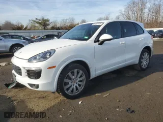 2017 Porsche Cayenne with VIN WP1AA2A29HKA80698, listed as a Copart auction lot 85807474 with 81,958 mi miles and Salvage Title. Bid and sale history available at carsss.com. Image 1.