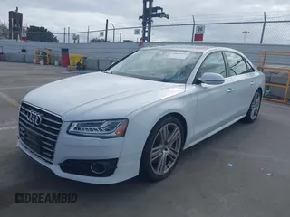 2016 Audi A8 Sport z VIN WAU43AFD3GN011061, wystawiony jako IAAI lot #42034532 z przebiegiem 109 877 mil mil oraz . Historia ofert i sprzedaży dostępna na DreamBid. Obrazek 2.