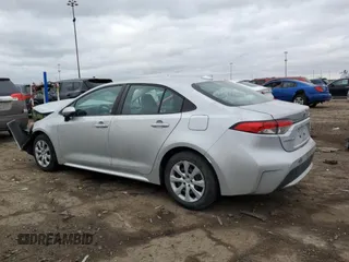 2021 Toyota Corolla LE with VIN 5YFEPMAE2MP224370, listed as a Copart auction lot 43966215 with 86,463 mi miles and Non Repairable. Bid and sale history available at carsss.com. Image 2.
