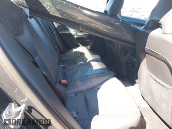 2014 Volvo S60 T5 z VIN YV1612FH2E2278212, wystawiony jako IAAI lot #41756907 z przebiegiem 234 472 mil mil oraz . Historia ofert i sprzedaży dostępna na DreamBid. Obrazek 8.