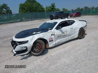 2019 Chevrolet Camaro 2SS с VIN 1G1FG1R78K0153815, выставлен на аукционе IAAI как лот 42409195 с пробегом 23 314 миль миль и . История ставок и продаж доступна на DreamBid. Изображение 2.