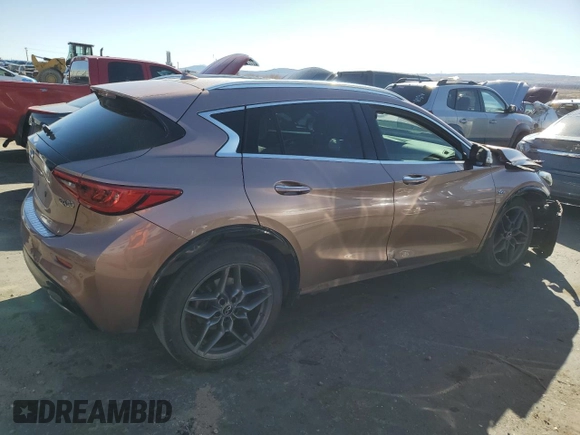 2017 Infiniti QX30 Sport z VIN SJKCH5CP7HA026948, wystawiony jako Copart lot #48031365 z przebiegiem 89 393 mil mil oraz Szkoda całkowita • Salvage title. Historia ofert i sprzedaży dostępna na DreamBid. Obrazek 3.