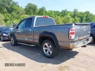2006 Dodge 1500 SLT z VIN 1D7HU18246J168221, wystawiony jako IAAI lot #42462325 z przebiegiem 195 754 mil mil oraz . Historia ofert i sprzedaży dostępna na DreamBid. Obrazek 3.