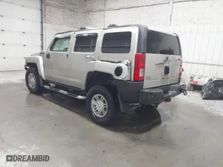 2006 Hummer H3 with VIN 5GTDN136868261615, listed as a IAAI auction lot 41835198 with 79,902 mi miles. Bid and sale history available at carsss.com. Image 3.