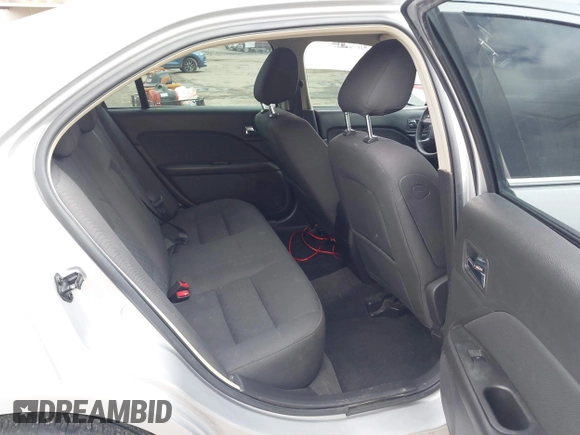 2010 Ford Fusion SE with VIN 3FAHP0HA3AR295047, listed as a IAAI auction lot 41685107 with 131,999 mi miles. Bid and sale history available at carsss.com. Image 8.