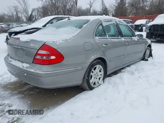 2004 Mercedes-Benz E 320 with VIN WDBUF82J34X113828, listed as a IAAI auction lot 41280495 with Not Provided miles and . Bid and sale history available at DreamBid. Image 4.