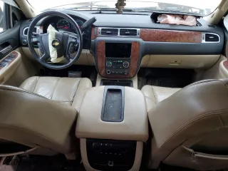 2007 Chevrolet Suburban LTZ with VIN 1GNFC16027J168913, listed as a Copart auction lot 44584445 with 233,690 mi miles and Salvage Title. Bid and sale history available at carsss.com. Image 8.