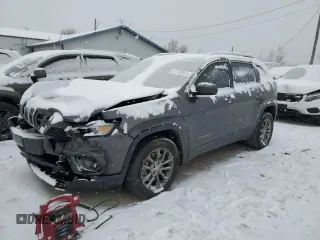 2019 Jeep Cherokee Latitude Plus with VIN 1C4PJLLX0KD403851, listed as a Copart auction lot 84743624 with Not Provided miles and Salvage Title. Bid and sale history available at carsss.com. Image 1.