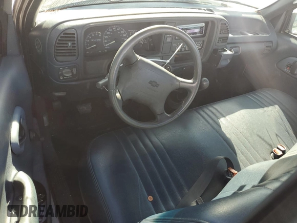 1996 Chevrolet Silverado 1500 with VIN 1GCEC14W7TZ165173, listed as a Copart auction lot 86273094 with 168,737 mi miles and Salvage Title. Bid and sale history available at DreamBid. Image 8.