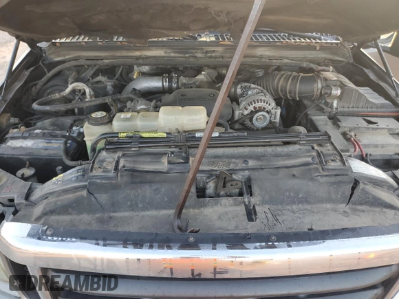 2002 Ford F-250 XL with VIN 3FTNW21F42MA14308, listed as a Copart auction lot 48522435 with 459,947 mi miles and Salvage title. Bid and sale history available at DreamBid. Image 13.