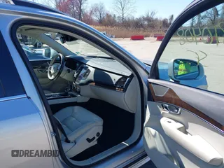2016 Volvo XC90 T6 Momentum with VIN YV4A22PK7G1047805, listed as a IAAI auction lot 41810408 with 82,954 mi miles. Bid and sale history available at carsss.com. Image 5.