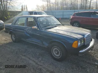 1983 Mercedes-Benz 300 300D-T with VIN WDBAB33A6DB024042, listed as a Copart auction lot 79846584 with 162,503 mi miles and Salvage Title. Bid and sale history available at carsss.com. Image 4.