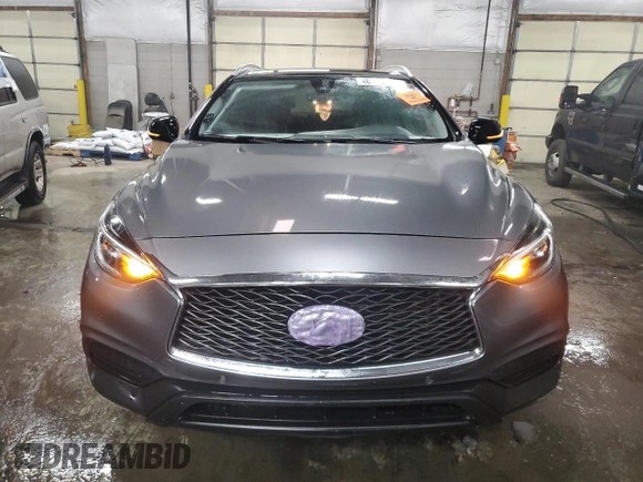 2019 Infiniti QX30 Luxe z VIN SJKCH5CRXKA008419, wystawiony jako Copart lot #46159125 z przebiegiem 90 609 mil mil oraz Szkoda całkowita • Salvage title. Historia ofert i sprzedaży dostępna na DreamBid. Obrazek 5.