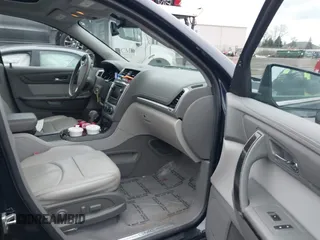 2016 GMC Acadia SLT with VIN 1GKKRRKD2GJ272691, listed as a IAAI auction lot 41052588 with 112,797 mi miles. Bid and sale history available at carsss.com. Image 5.