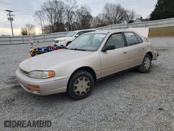 1996 Toyota Camry DX with VIN 4T1BG12K2TU662504, listed as a Copart auction lot 46255245 with 268,817 mi miles and Salvage Title. Bid and sale history available at carsss.com. Image 1.
