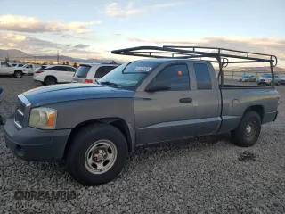 2007 Dodge Dakota ST with VIN 1D7HE22K17S117850, listed as a Copart auction lot 81371534 with 246,125 mi miles and Clean Title. Bid and sale history available at carsss.com. Image 1.