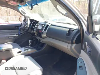 2015 Toyota Tacoma with VIN 5TFLU4EN7FX118530, listed as a IAAI auction lot 41638608 with 116,143 mi miles and . Bid and sale history available at DreamBid. Image 5.