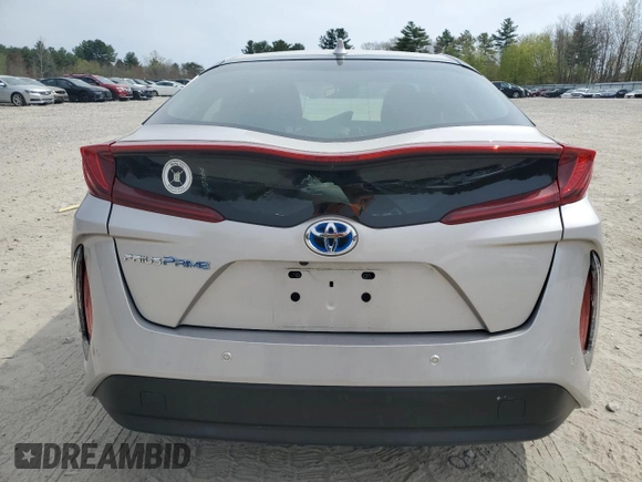 2018 Toyota Prius Plus with VIN JTDKARFP2J3095918, listed as a Copart auction lot 53700165 with 40,543 mi miles and Salvage Title. Bid and sale history available at DreamBid. Image 6.