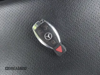 2012 Mercedes-Benz GLK with VIN WDCGG5GB7CF733494, listed as a IAAI auction lot 41933946 with 187,027 mi miles. Bid and sale history available at carsss.com. Image 11.