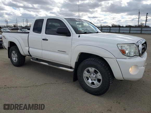 2006 Toyota Tacoma with VIN 5TEUU42N86Z284945, listed as a Copart auction lot 49631845 with 129,759 mi miles and Salvage Title. Bid and sale history available at carsss.com. Image 4.
