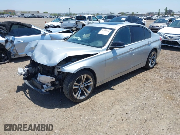 2014 BMW 3 Series 328i z VIN WBA3C1C54EK113086, wystawiony jako IAAI lot #42339836 z przebiegiem 68 259 mil mil oraz . Historia ofert i sprzedaży dostępna na DreamBid. Obrazek 18.