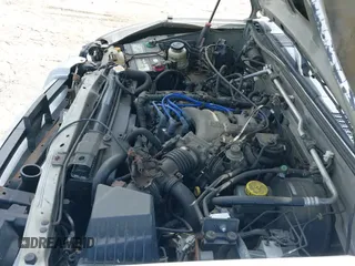 2003 Nissan Frontier XE z VIN 1N6ED29Y83C427148, wystawiony jako IAAI lot #42017433 z przebiegiem 188 114 mil mil oraz . Historia ofert i sprzedaży dostępna na DreamBid. Obrazek 19.