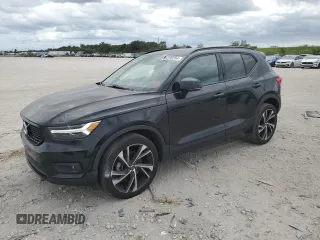 2019 Volvo XC40 Momentum with VIN YV4162XZ1K2009216, listed as a Copart auction lot 87921575 with 46,527 mi miles and Non repairable. Bid and sale history available at DreamBid. Image 1.