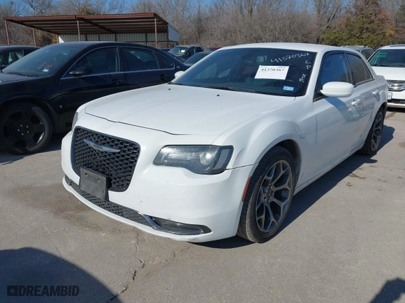 2018 Chrysler 300 with VIN 2C3CCABG1JH143075, listed as a IAAI auction lot 41370367 with 232,069 mi miles. Bid and sale history available at carsss.com. Image 17.