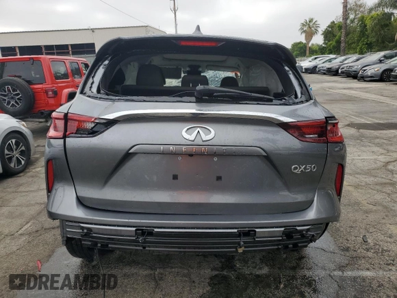 2024 Infiniti QX50 Luxe z VIN 3PCAJ5BA5RF105894, wystawiony jako Copart lot #62565715 z przebiegiem Nie podano mil oraz Nie do naprawy • Non repairable. Historia ofert i sprzedaży dostępna na DreamBid. Obrazek 6.