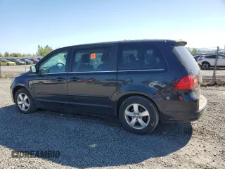 2010 Volkswagen Routan SE z VIN 2V4RW3D1XAR333426, wystawiony jako Copart lot #52891685 z przebiegiem 142 051 mil mil oraz Szkoda całkowita • Salvage title. Historia ofert i sprzedaży dostępna na DreamBid. Obrazek 2.