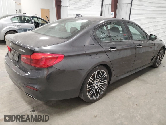 2018 BMW 5 Series 540i xDrive z VIN WBAJE7C57JWC56107, wystawiony jako Copart lot #41665445 z przebiegiem 77 275 mil mil oraz Szkoda całkowita • Salvage title. Historia ofert i sprzedaży dostępna na DreamBid. Obrazek 3.