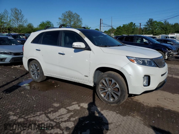 2014 Kia Sorento SX z VIN 5XYKWDA77EG522815, wystawiony jako Copart lot #56061415 z przebiegiem Nie podano mil oraz Czysty tytuł • Clean title. Historia ofert i sprzedaży dostępna na DreamBid. Obrazek 4.