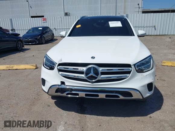 2022 Mercedes-Benz GLC with VIN W1N0G8DB3NV327355, listed as a IAAI auction lot 42008467 with 43,819 mi miles. Bid and sale history available at carsss.com. Image 12.