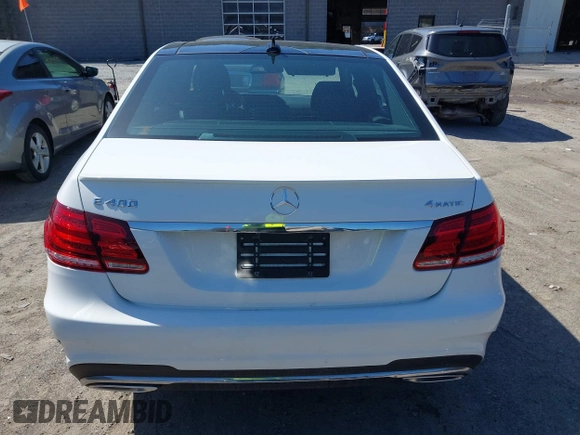 2016 Mercedes-Benz E E 400 with VIN WDDHF6HBXGB224522, listed as a IAAI auction lot 42091628 with 49,023 mi miles. Bid and sale history available at carsss.com. Image 17.