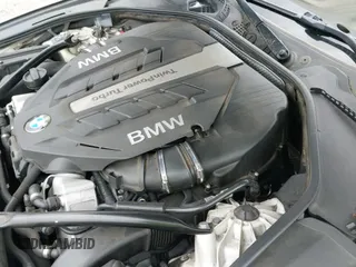 2013 BMW 5 Series 550i с VIN WBAFR9C50DD227020, выставлен на аукционе IAAI как лот 42275812 с пробегом 98 430 миль миль и . История ставок и продаж доступна на DreamBid. Изображение 19.