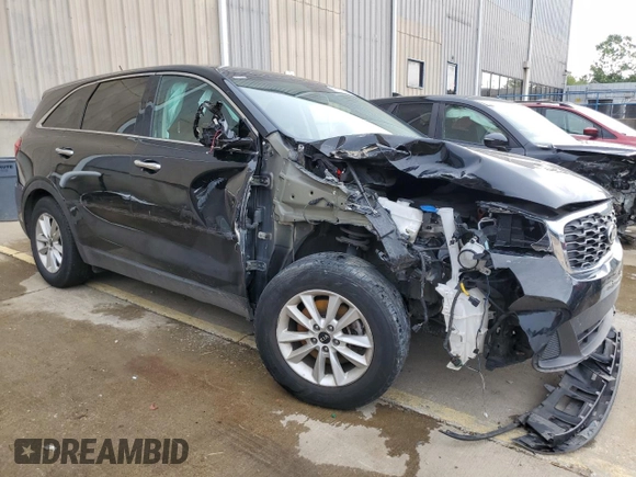 2019 Kia Sorento LX with VIN 5XYPG4A30KG578008, listed as a Copart auction lot 61767354 with 88,891 mi miles and Non Repairable. Bid and sale history available at carsss.com. Image 4.