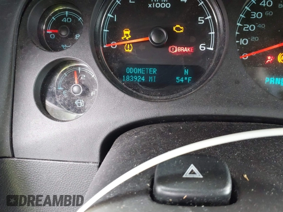 2012 Chevrolet Suburban LS with VIN 1GNSCHE0XCR260405, listed as a IAAI auction lot 41392088 with 183,924 mi miles. Bid and sale history available at carsss.com. Image 15.