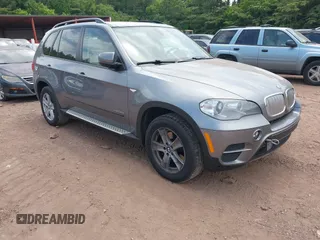 2012 BMW X5 35d z VIN 5UXZW0C51C0B89535, wystawiony jako IAAI lot #42433000 z przebiegiem 193 331 mil mil oraz . Historia ofert i sprzedaży dostępna na DreamBid. Obrazek 1.
