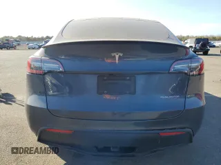 2022 Tesla Model Y Performance z VIN 7SAYGDEF5NF338301, wystawiony jako Copart lot #78189114 z przebiegiem 55 881 mil mil oraz Szkody całkowita. Historia ofert i sprzedaży dostępna na DreamBid. Obrazek 6.