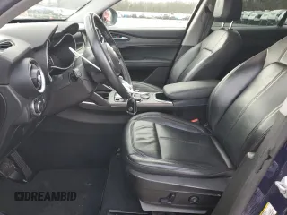 2020 Alfa Romeo Stelvio Ti z VIN ZASPAKBN8L7C76865, wystawiony jako Copart lot #49966655 z przebiegiem 26 531 mil mil oraz Szkody całkowita. Historia ofert i sprzedaży dostępna na DreamBid. Obrazek 7.
