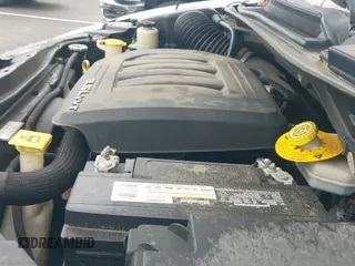 2014 Dodge Grand Caravan SXT z VIN 2C4RDGCG0ER209605, wystawiony jako IAAI lot #43038796 z przebiegiem 122 062 mil mil oraz . Historia ofert i sprzedaży dostępna na DreamBid. Obrazek 13.